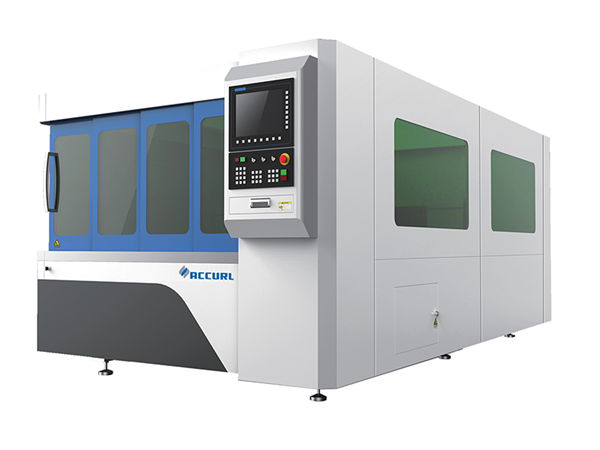 १०70०nm तरंग दैर्ध्य औद्योगिक लेजर काटि machine मेशिन / फाइबर लेजर काट्ने मेशिनहरू
